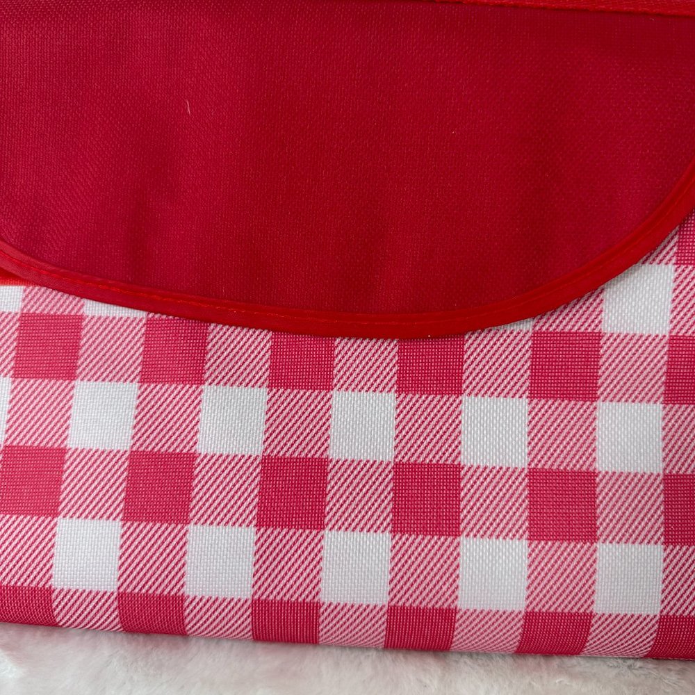 New: Small Portable Insulated Picnic/Cooler Bag Red/White Check, Blanket Set - Picture 3 of 8